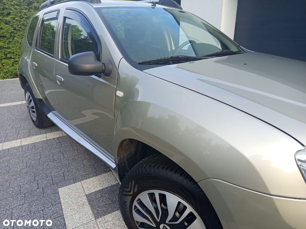 Dacia Duster 1.6 16V 4x2 Laureate - 9