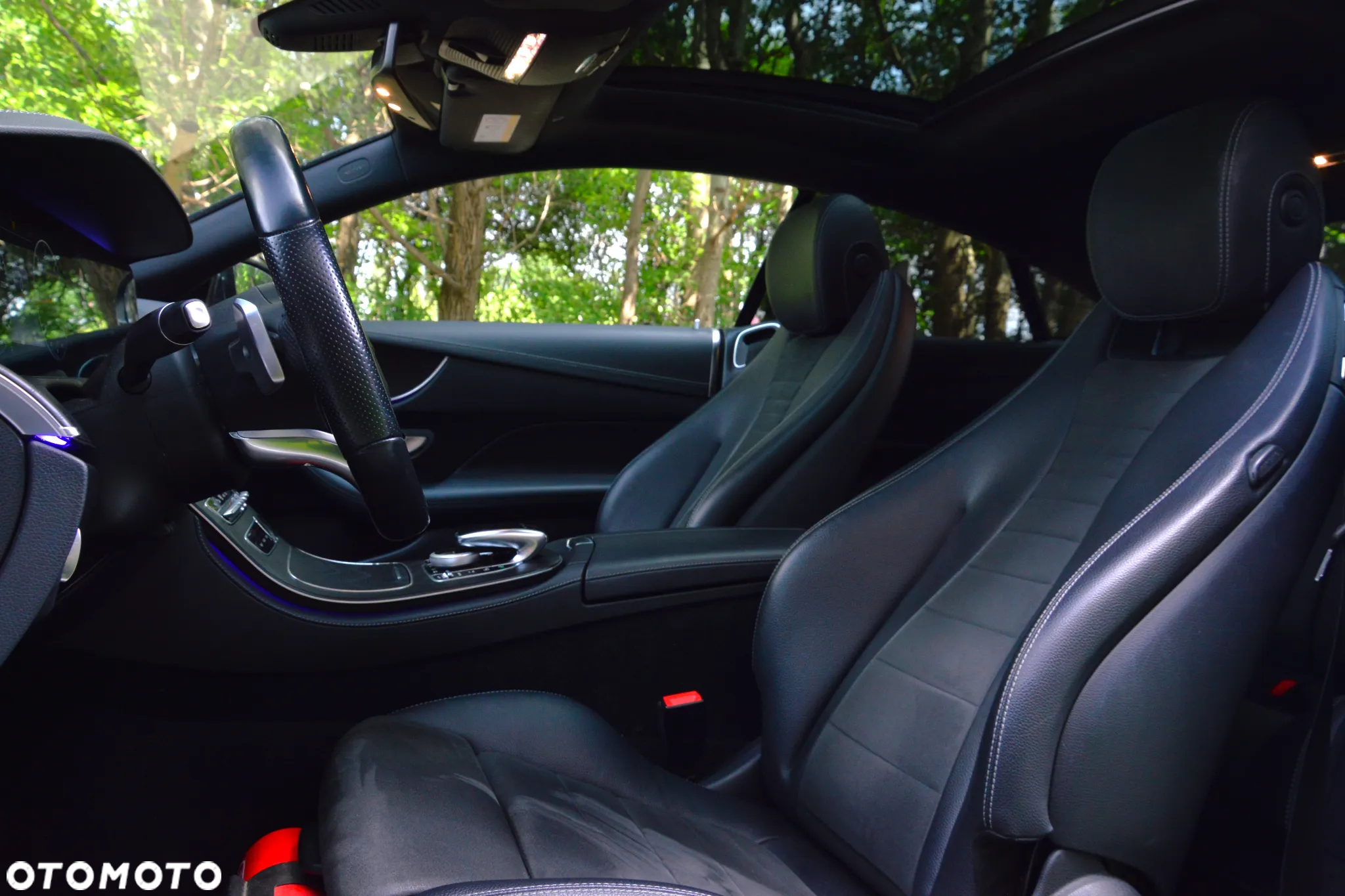 Mercedes-Benz Klasa E 220 d Coupe 4-Matic 9G-TRONIC - 11