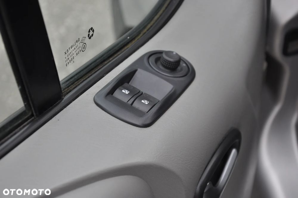 Opel Vivaro L1H1 2.9t - 23