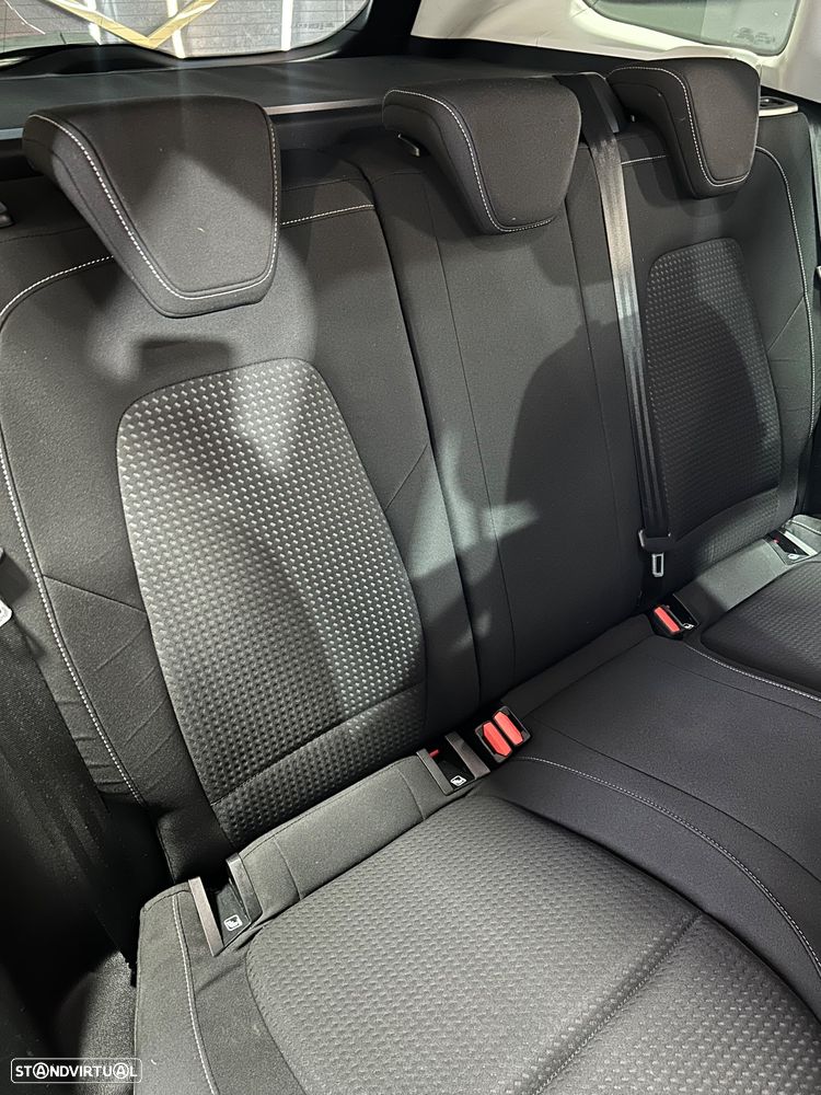 Ford Focus SW 1.5 TDCi EcoBlue Connected - 15