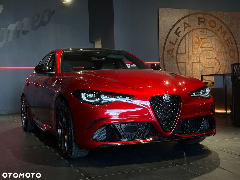 Alfa Romeo Giulia - 1