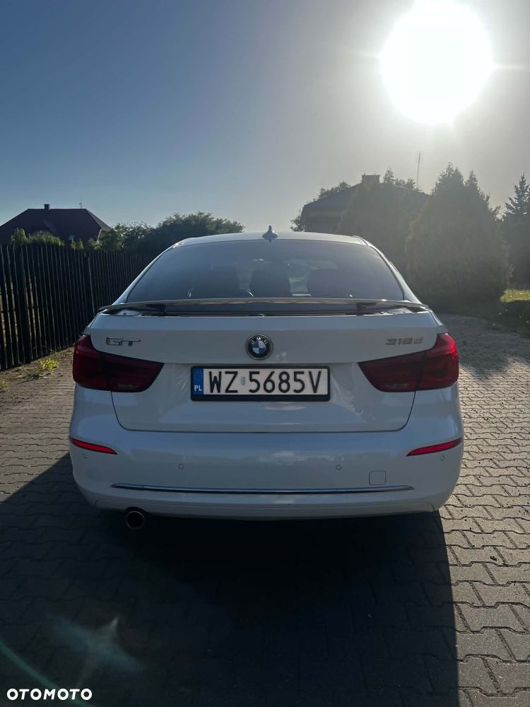 BMW Seria 3 318d Luxury Line - 8