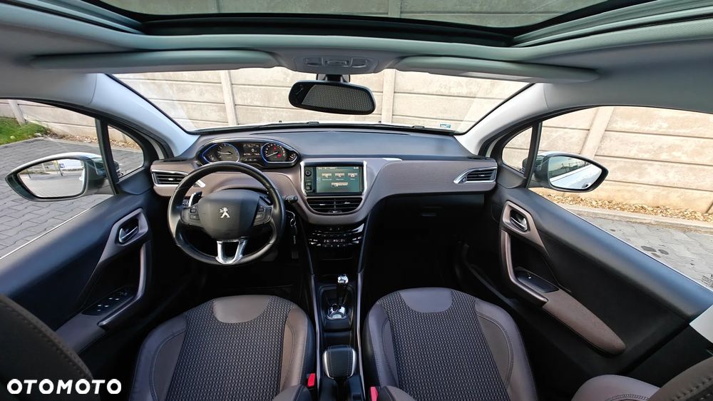 Peugeot 2008 82 e-VTI ETG5 Allure - 25