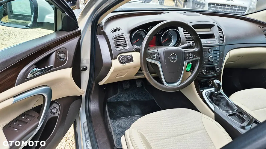 Opel Insignia 1.6 T Cosmo - 33
