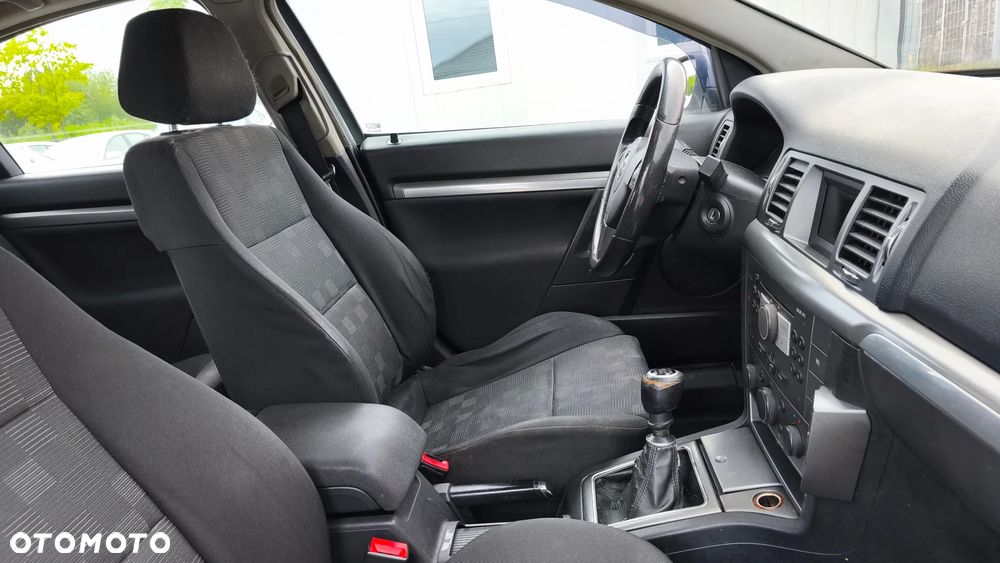 Opel Vectra 1.9 CDTI - 23