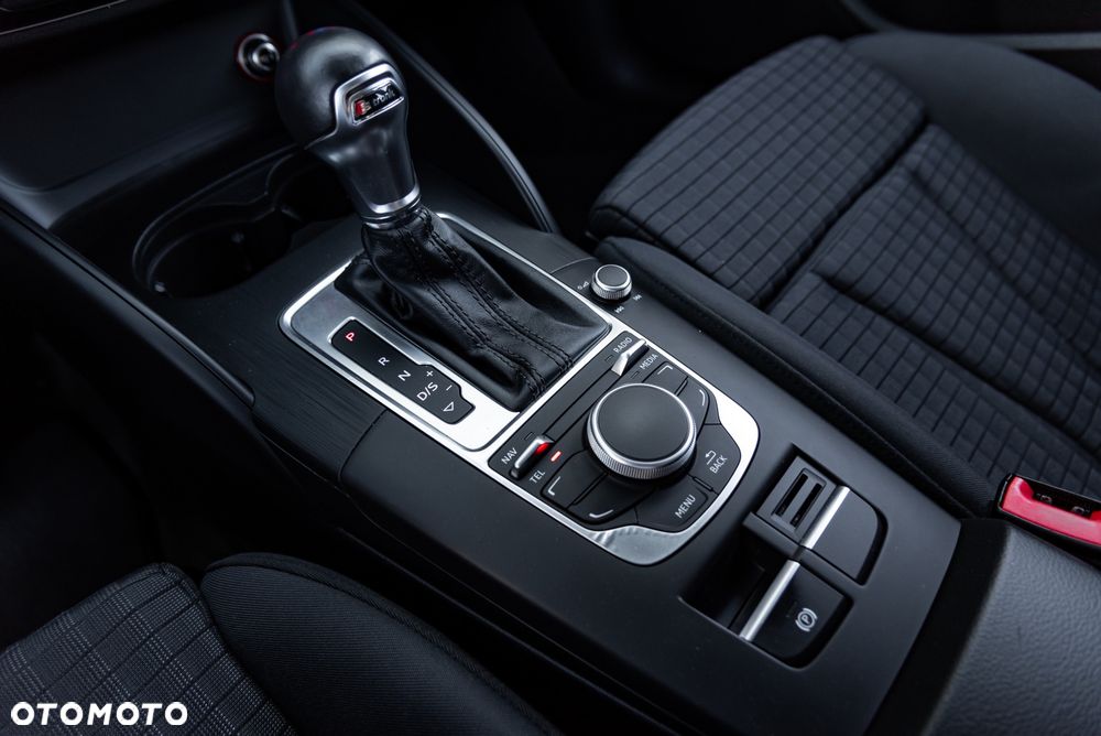 Audi A3 Sportback 2.0 TDI quattro S tronic design - 37