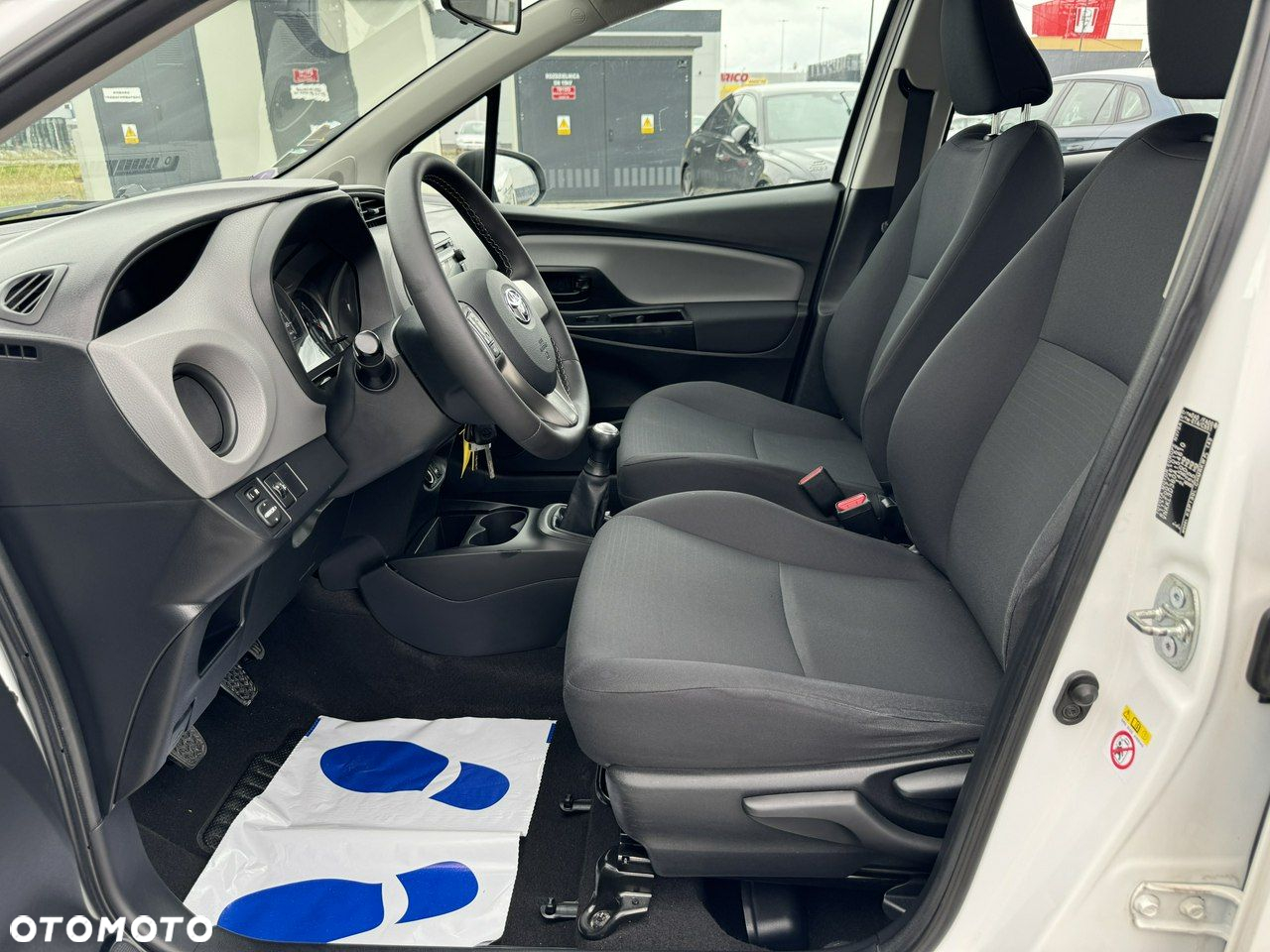 Toyota Yaris - 18