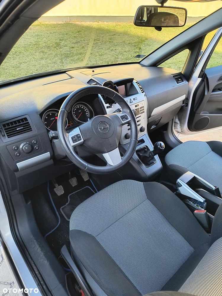 Opel Zafira 1.9 CDTI Enjoy - 11