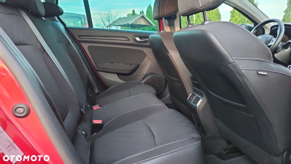 Renault Megane TCe 140 GPF LIMITED - 24