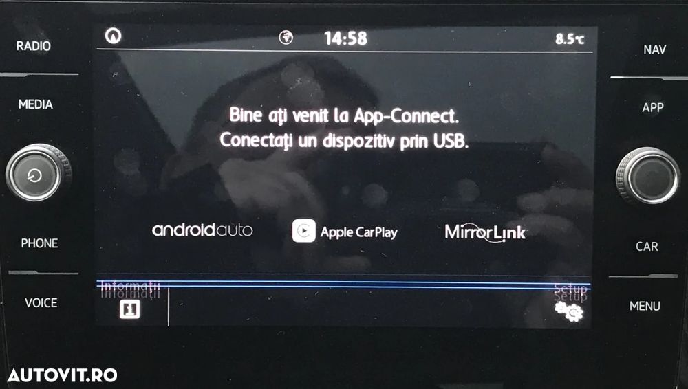 Volkswagen Touran 2.0 TDI SCR DSG Trendline - 27