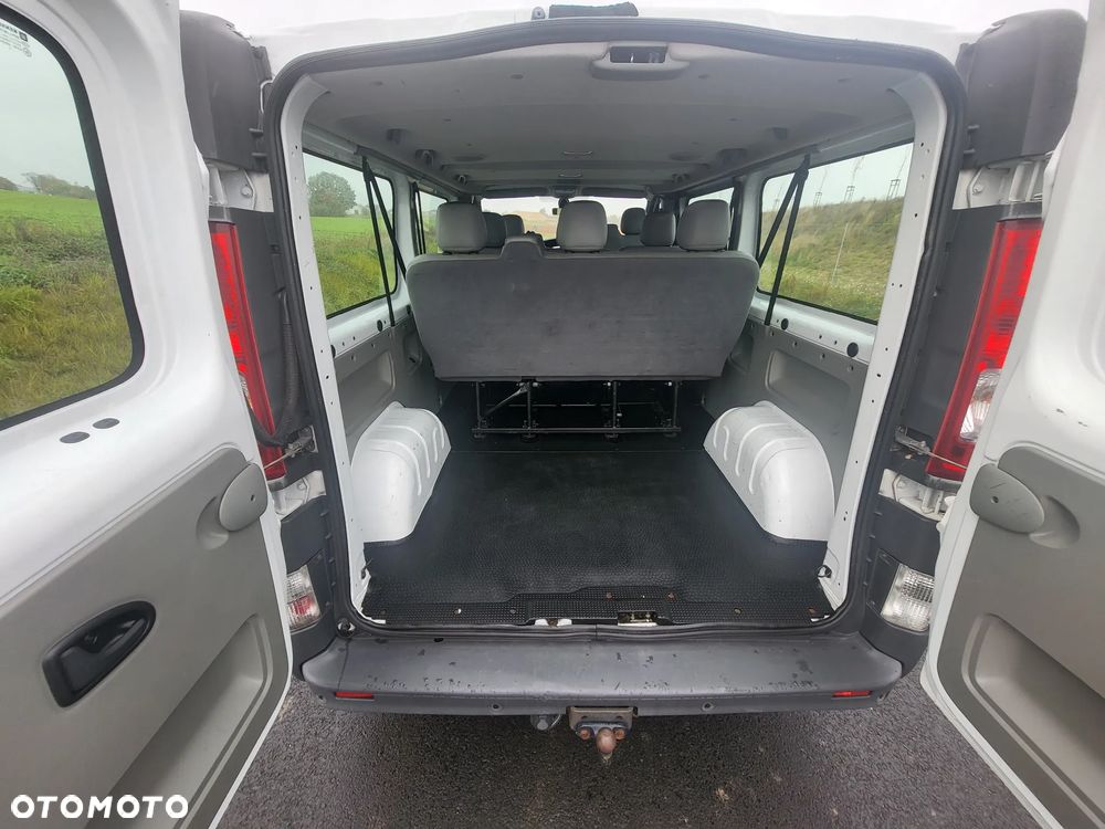Opel Vivaro L2H1 2.9t Edition - 21