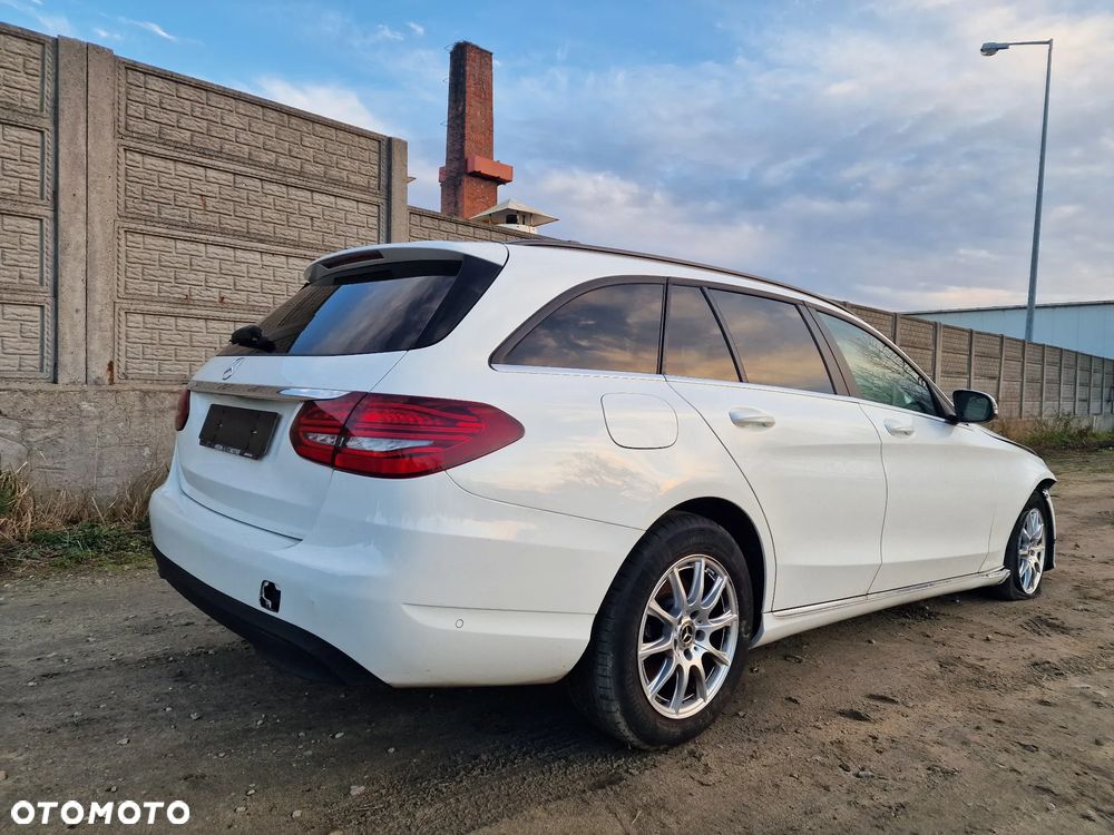 Mercedes-Benz Klasa C 180 d 9G-TRONIC Exclusive - 5