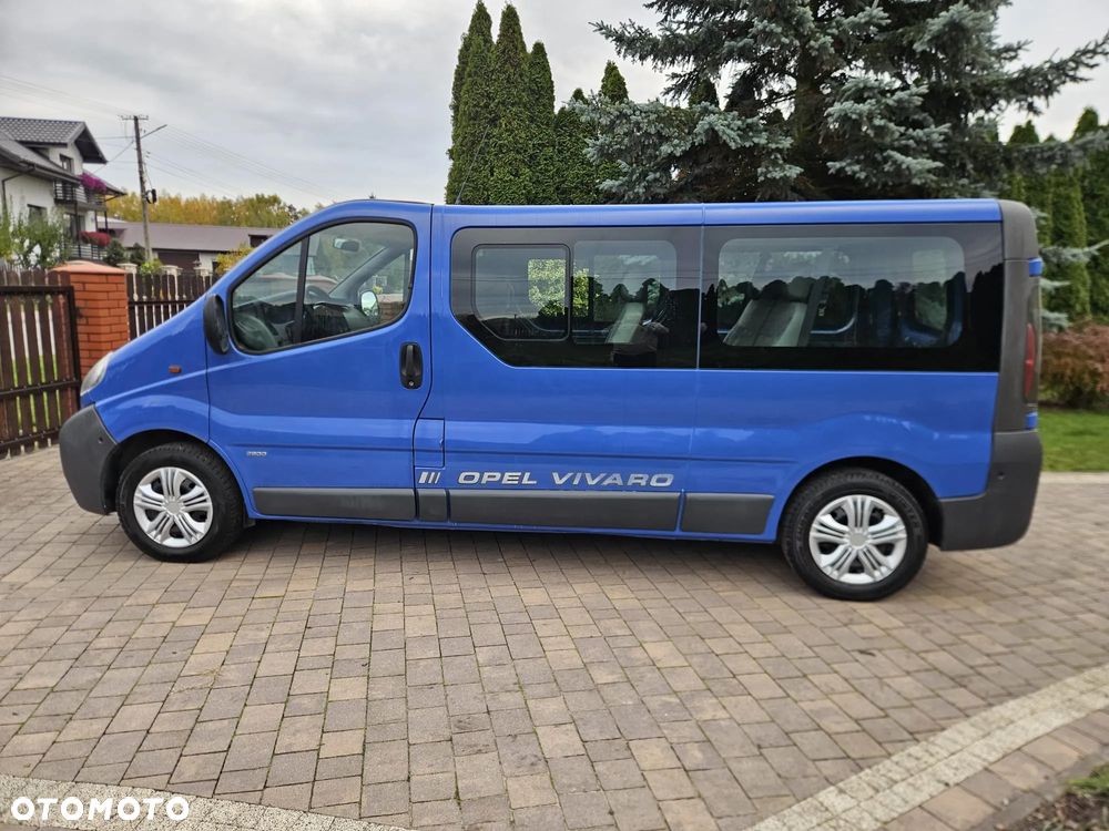 Opel Vivaro 2003 photo 2