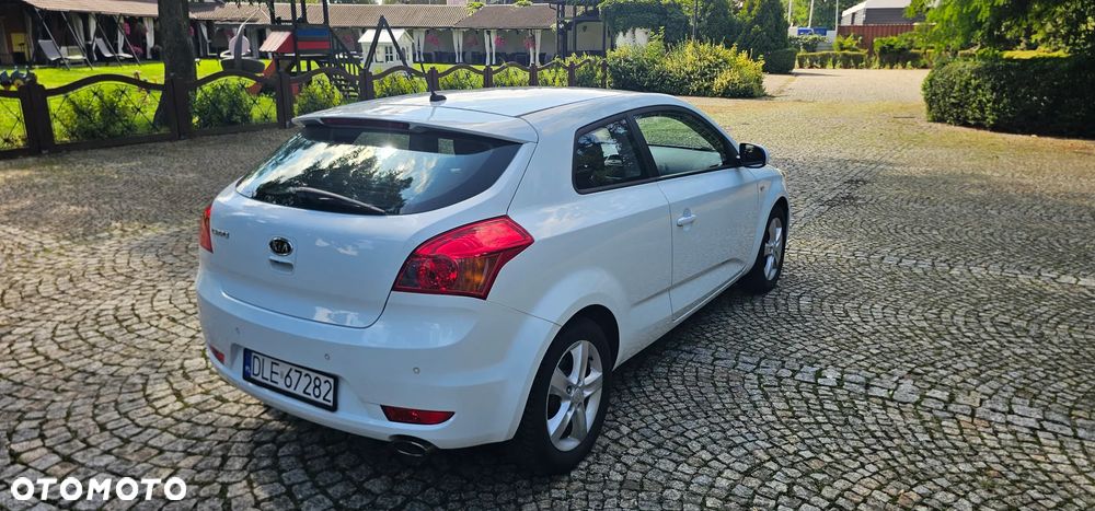 Kia ProCeed - 5
