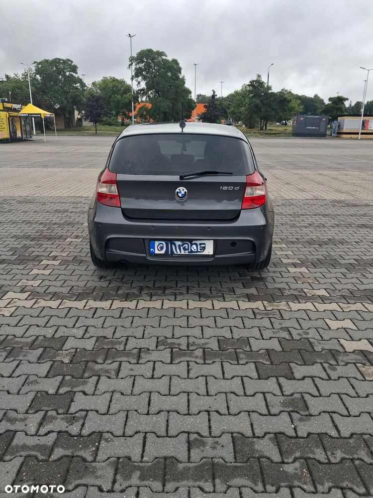 BMW Seria 1 120d - 4