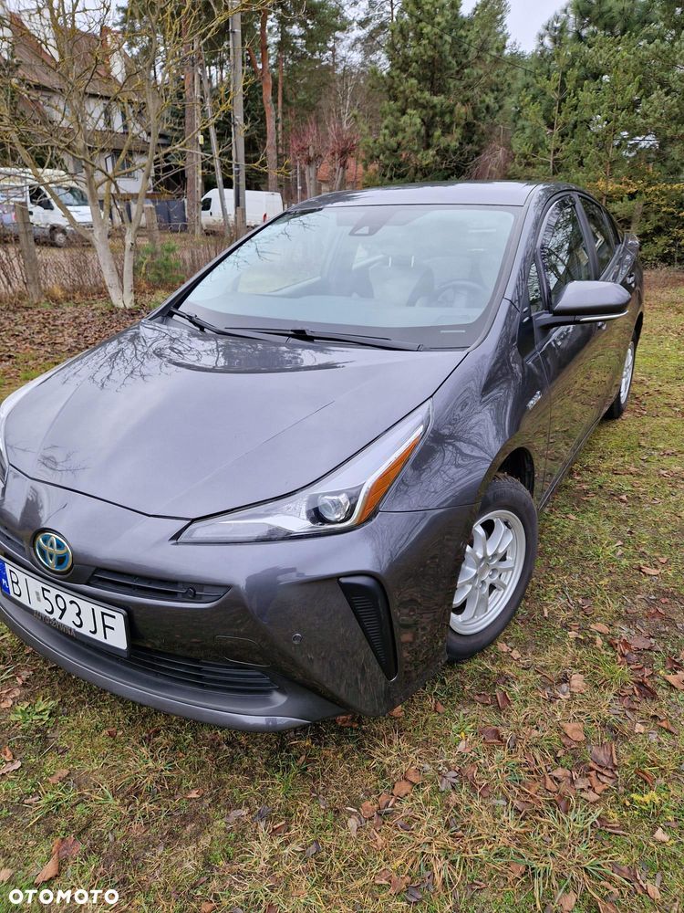 Toyota Prius Hybrid - 3