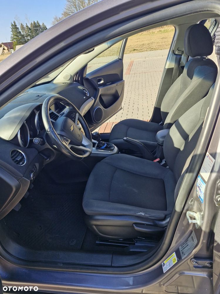 Chevrolet Cruze 1.8 LT+ - 4