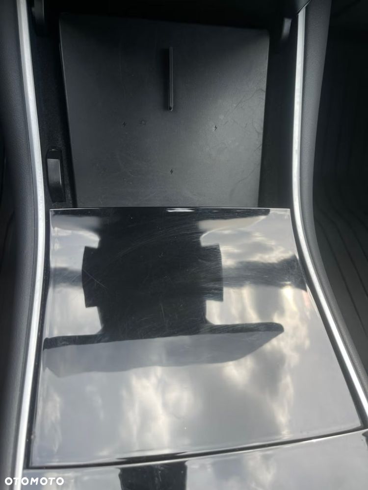 Tesla Model 3 Langstreckenbatterie Allradantrieb Dual Motor - 18