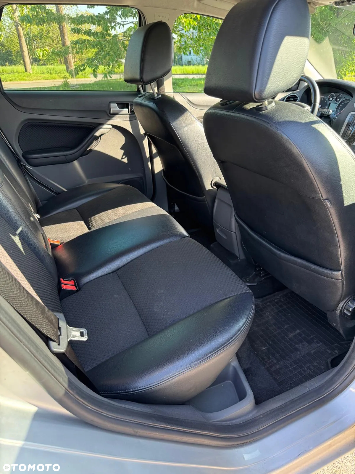 Ford Focus Turnier 2.0 TDCi DPF Titanium - 9