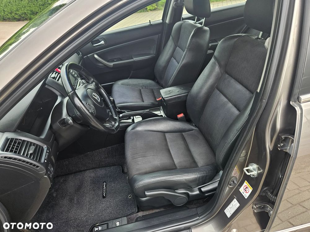 Honda Accord 2.0 i Executive - 4