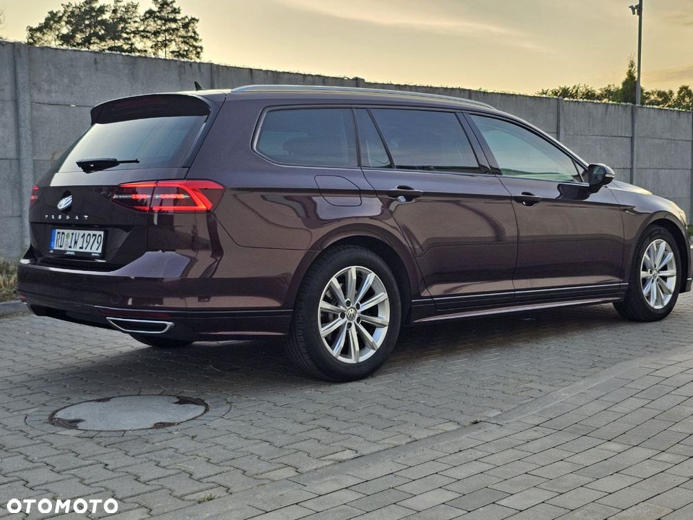 Volkswagen Passat - 11