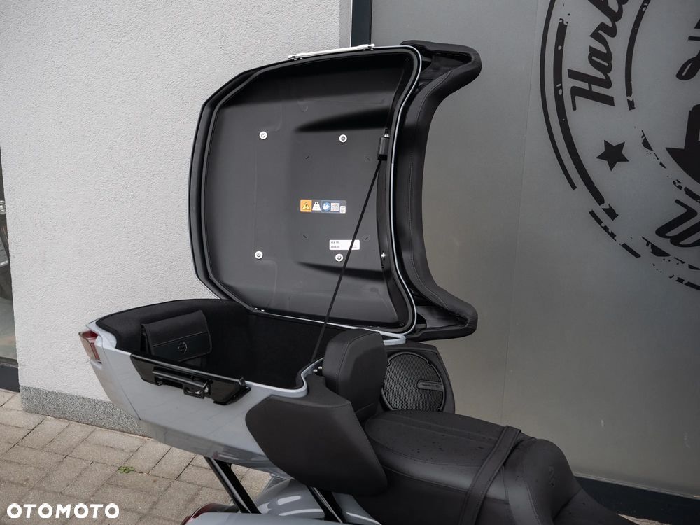 Harley-Davidson Touring Road Glide - 9