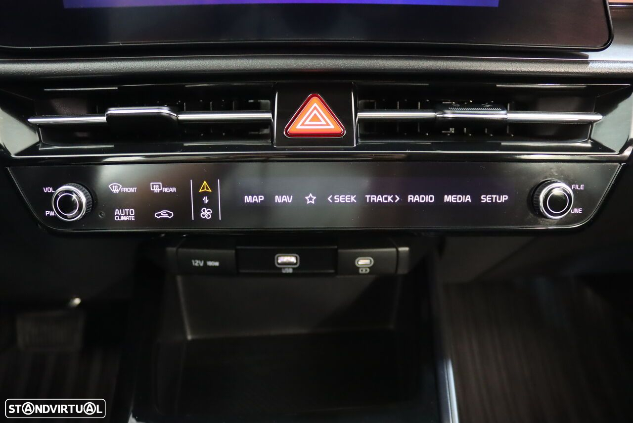 Kia Niro EV 64kWh Drive - 35