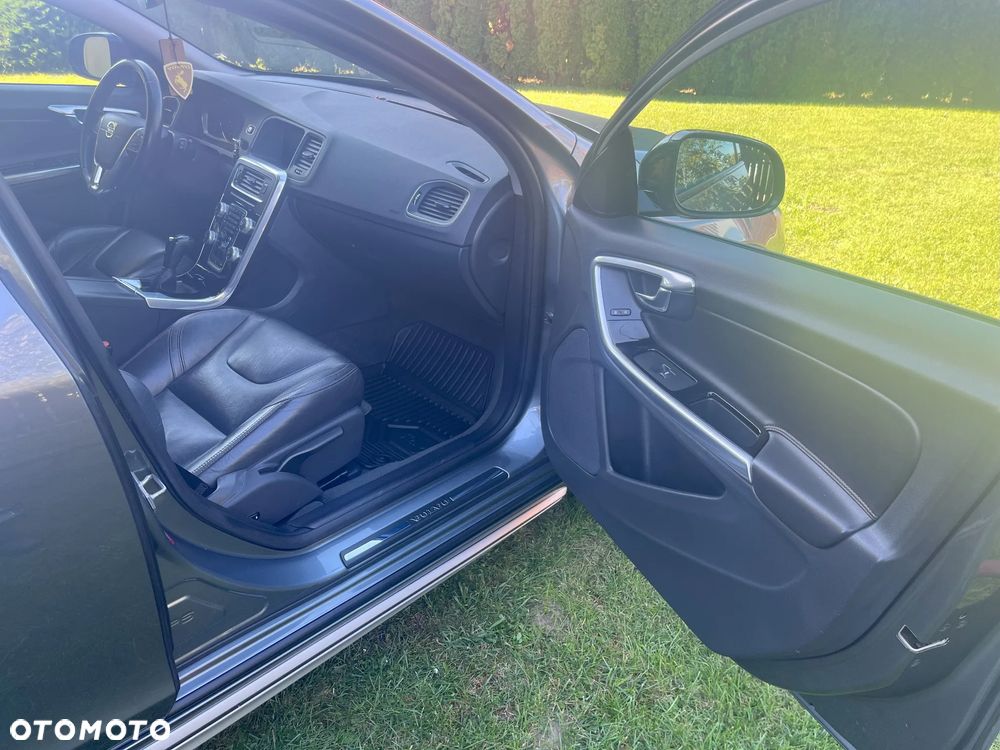 Volvo V60 Cross Country D4 Drive-E Summum - 16