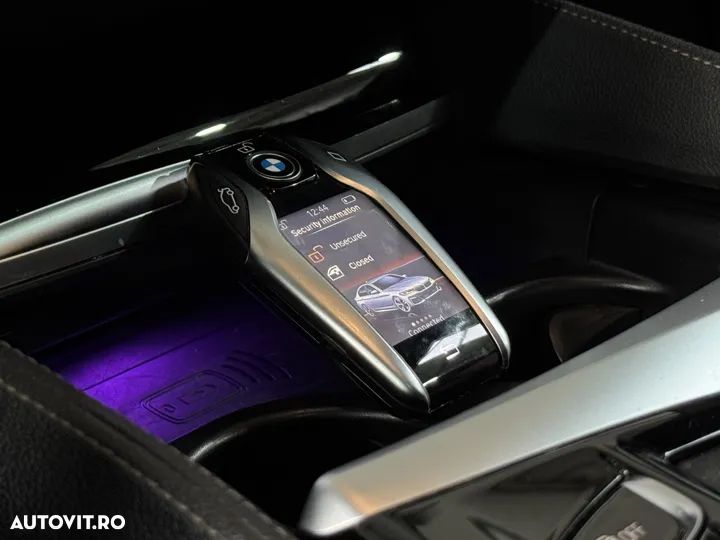 BMW M5 M550i xDrive AT - 24