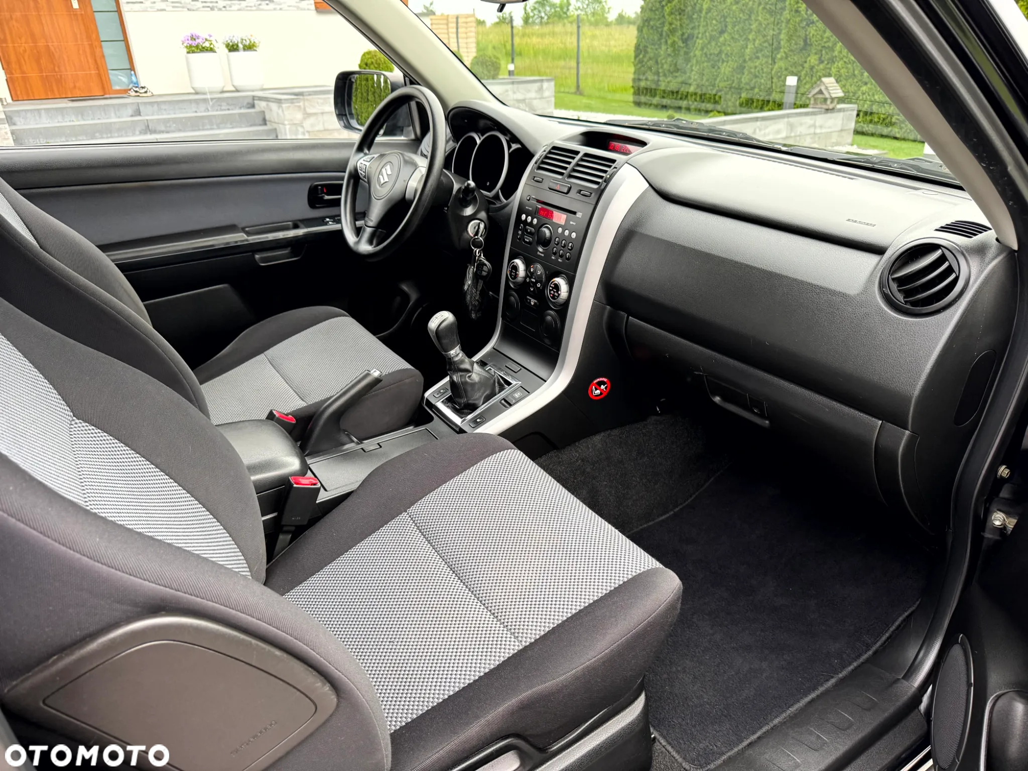 Suzuki Grand Vitara 1.6 - 10