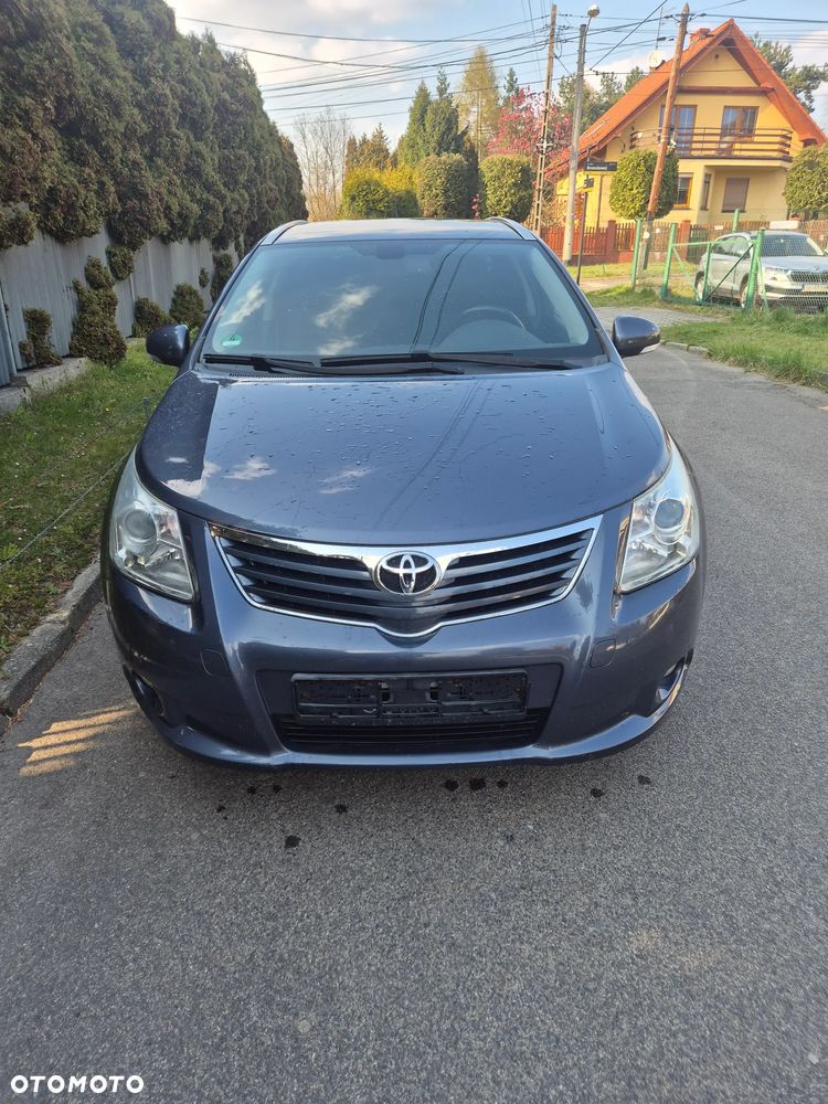 Toyota Avensis 2.2 D-4D Business Edition - 2