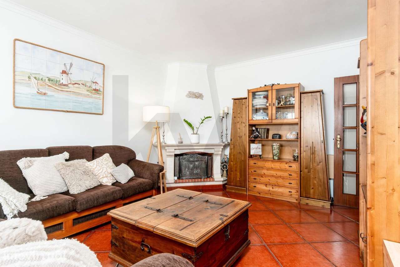 Apartamento T2 com Lareira e Arrecadação, Baixa Banheira - Grande imagem: 4/25