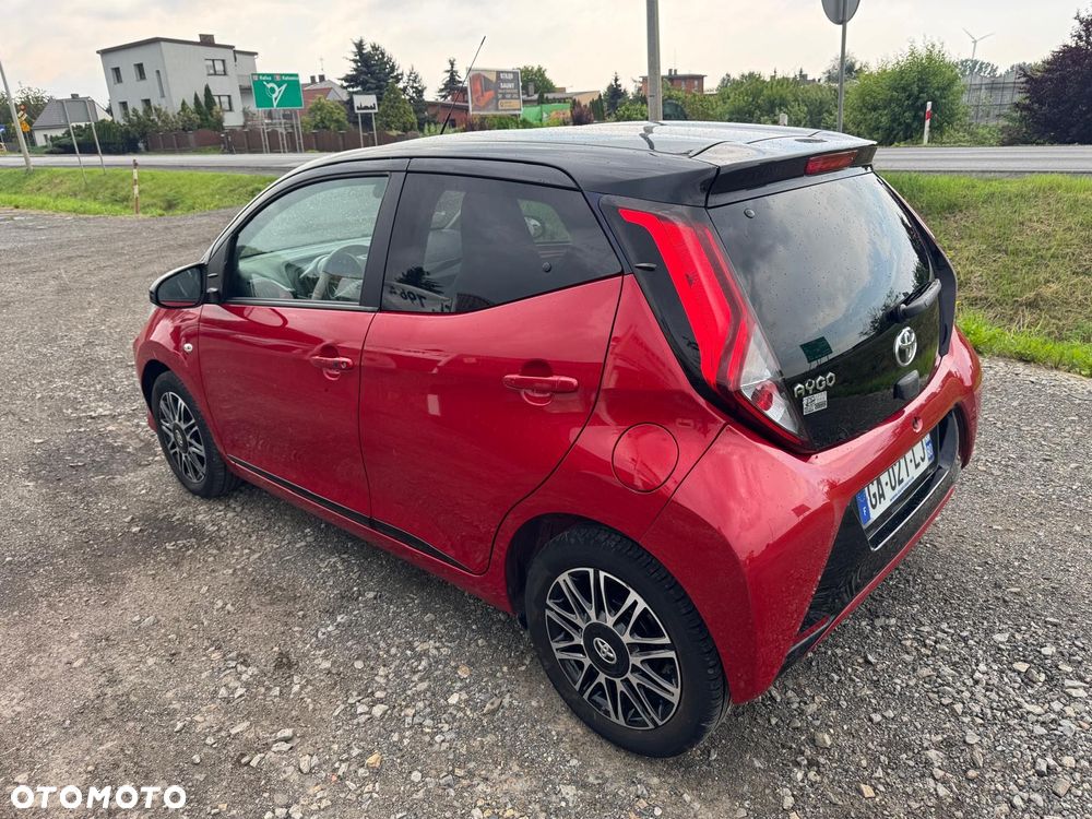 Toyota Aygo x.shift x-play connect - 6