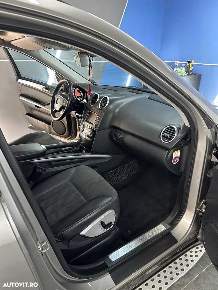 Mercedes-Benz ML - 7