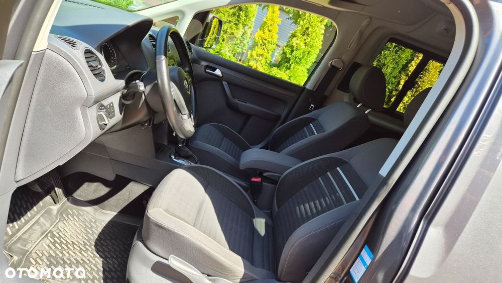 Volkswagen Caddy Maxi Highline DSG - 12