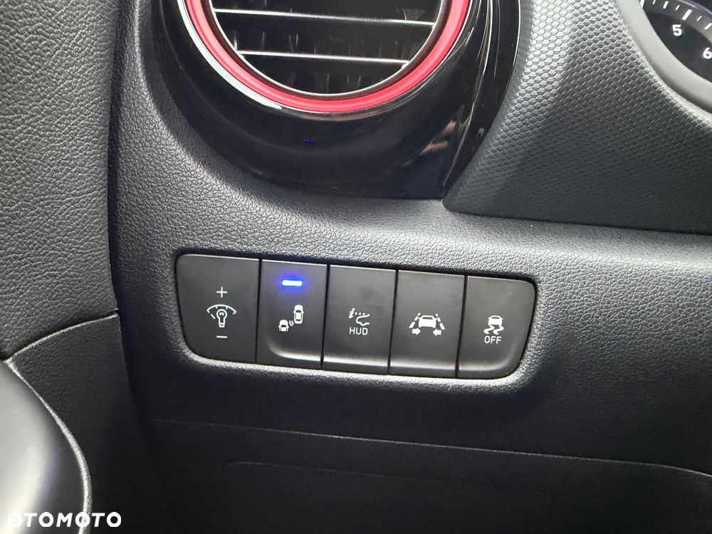 Hyundai Kona 1.6 T-GDI Premium 4WD DCT - 31
