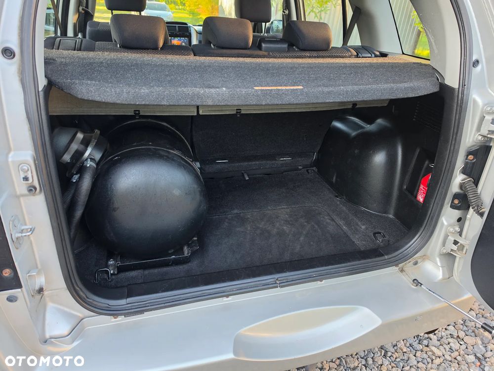 Suzuki Grand Vitara 2.7 V6 - 34