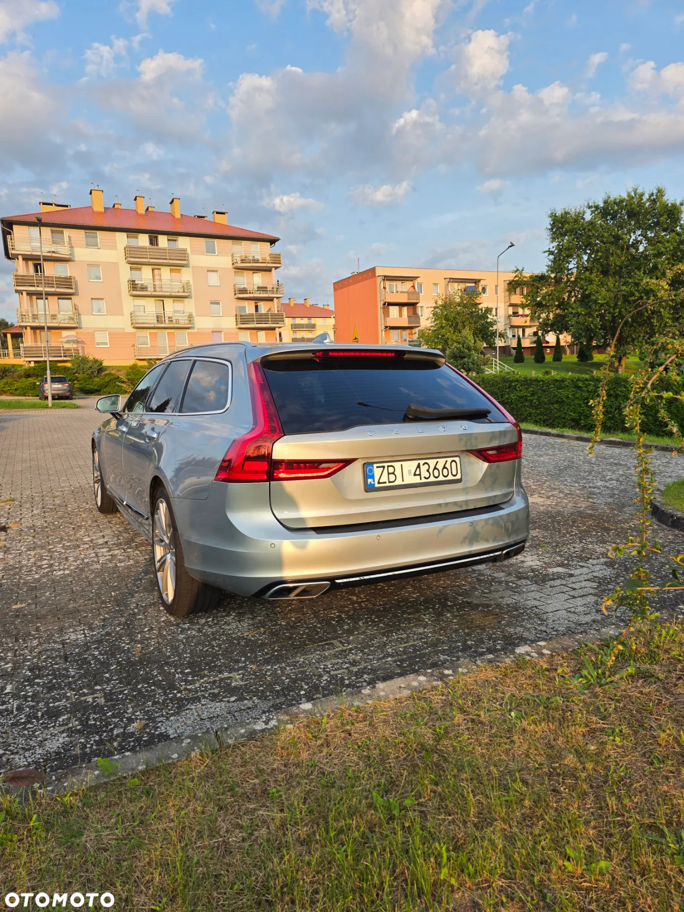 Volvo V90 D5 AWD Inscription - 3