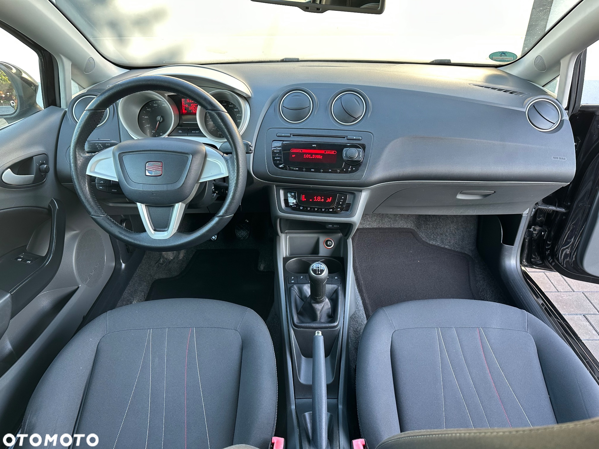 Seat Ibiza SC 1.4 16V Style - 18