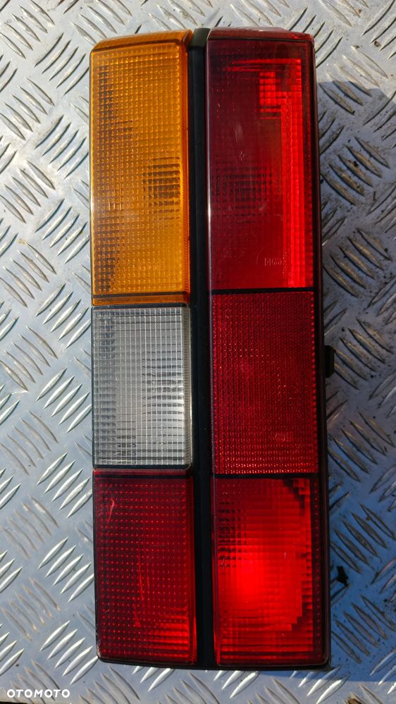 Lampa prawy lewy tył VW GOLF I wkład żarówek - 16