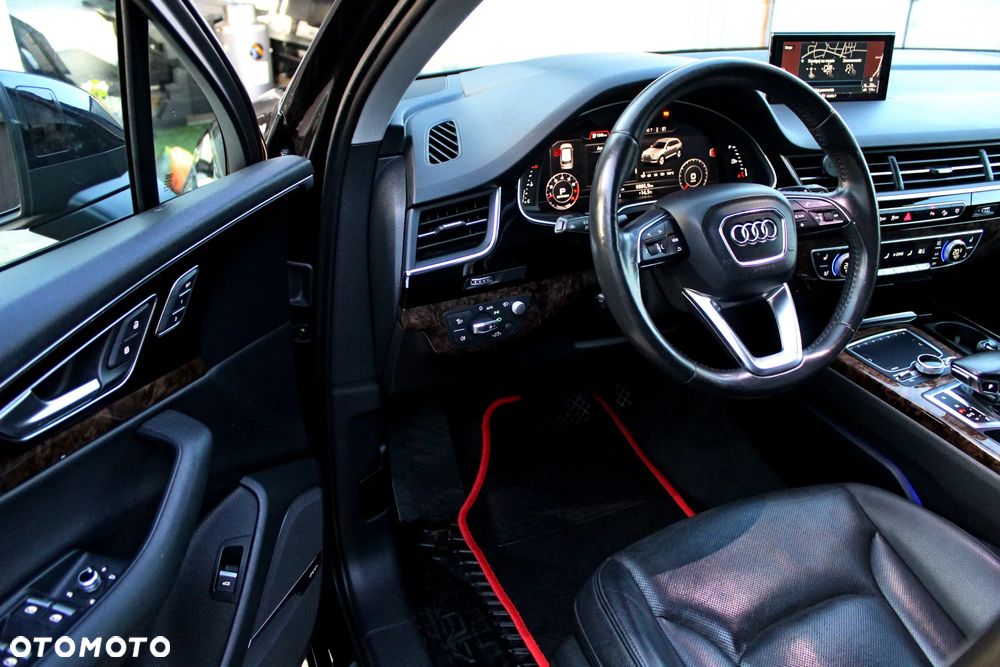 Audi Q7 3.0 TFSI Quattro Tiptr - 2