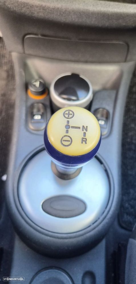 Citroën C2 1.4 HDi SX Pack Sensodrive - 23