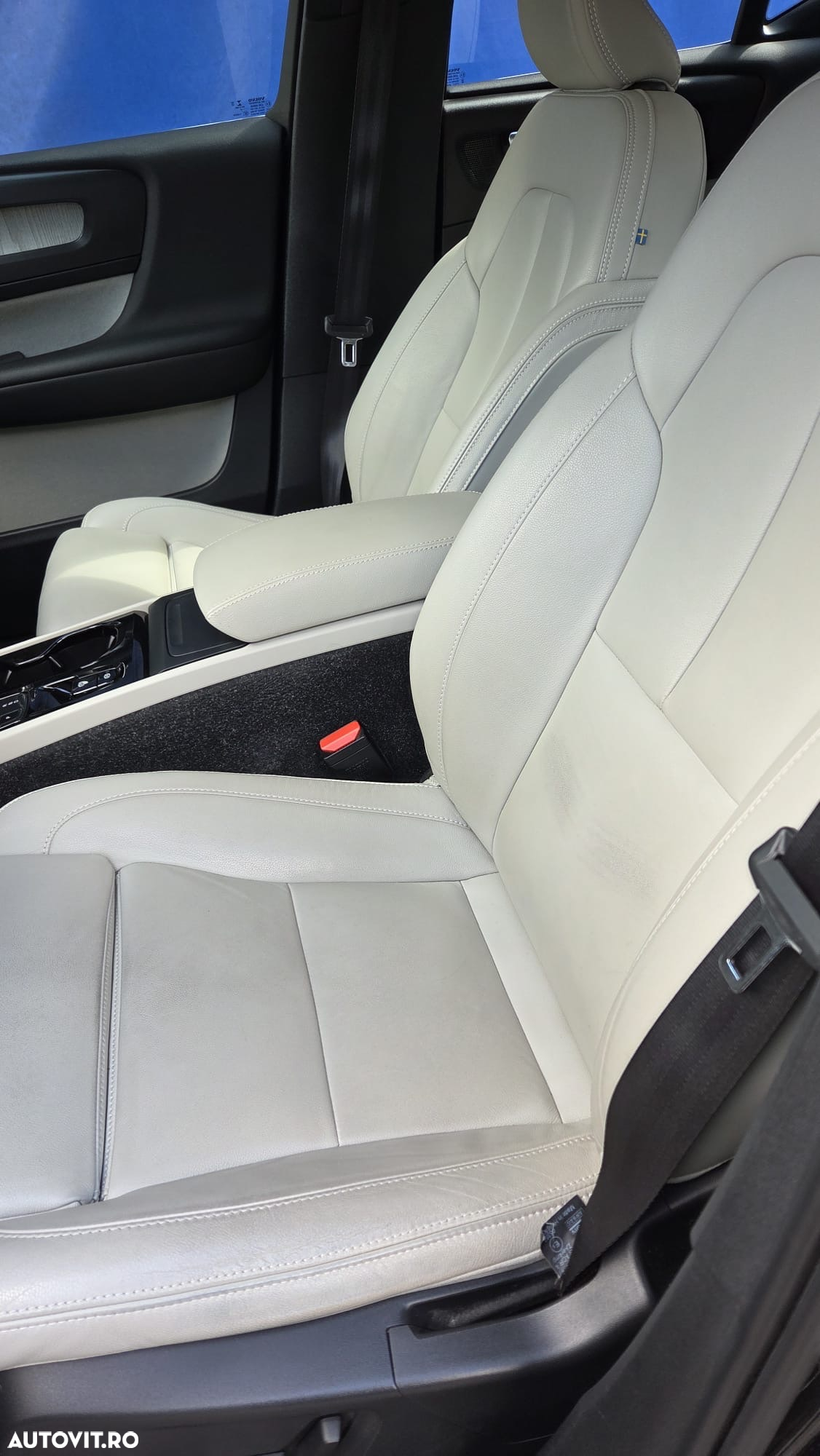 Volvo XC 40 D3 AWD Geartronic Inscription - 4