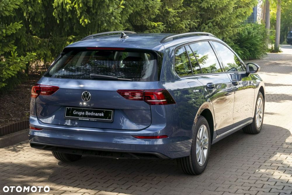 Volkswagen Golf - 10