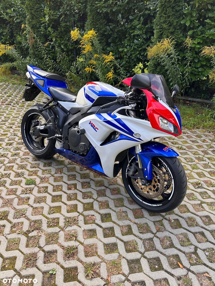 Honda CBR - 8