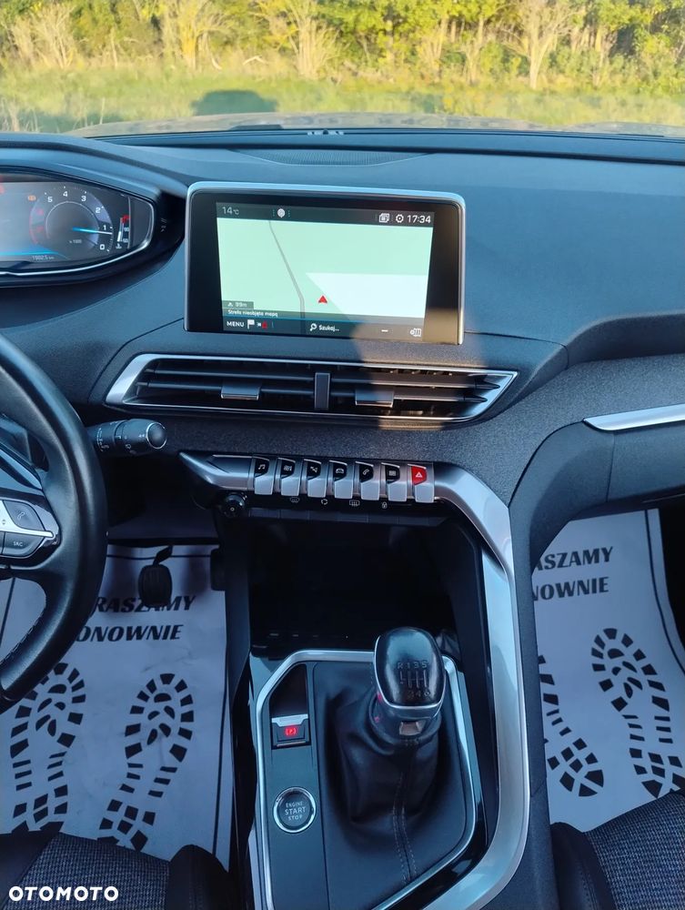 Peugeot 3008 1.2 PureTech Allure Pack S&S - 11