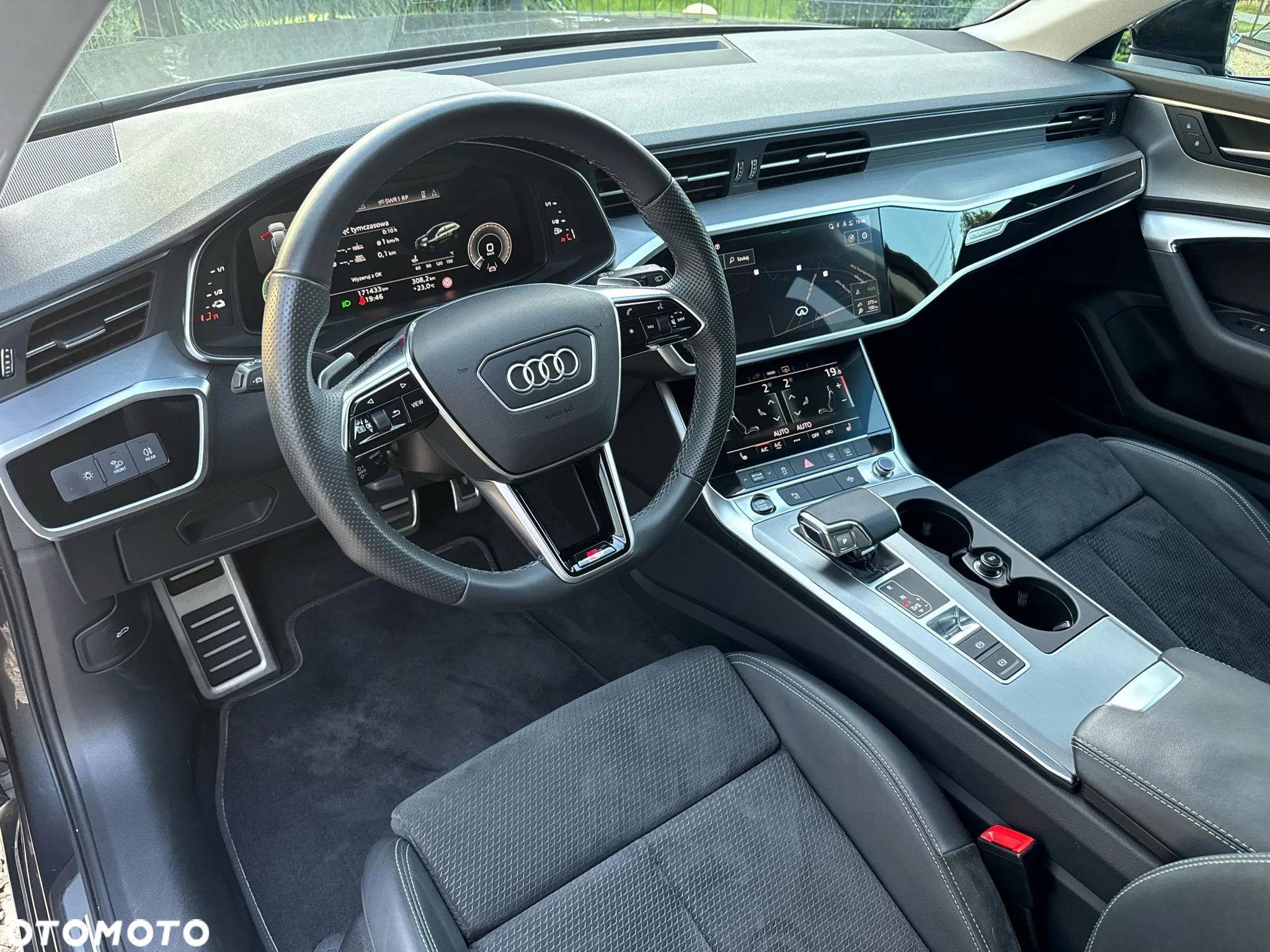 Audi A6 Avant 55 TFSI e quattro S tronic S line - 17