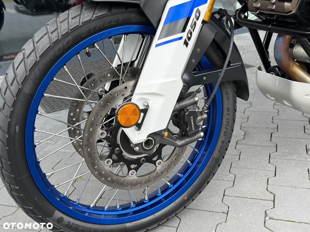 Suzuki V-STROM - 37