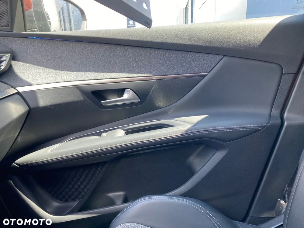 Peugeot 3008 1.2 PureTech GPF Allure S&S - 15