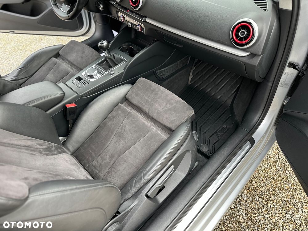 Audi A3 3-drzwiowe 1.4 TFSI S line Sportpaket - 21